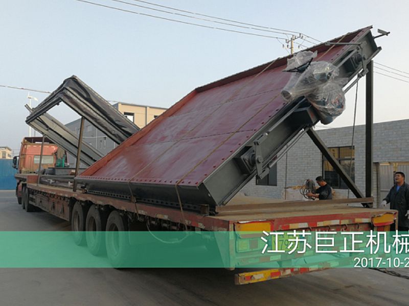 精工制作擋板門發(fā)貨了，裝車現(xiàn)場(chǎng)一覽